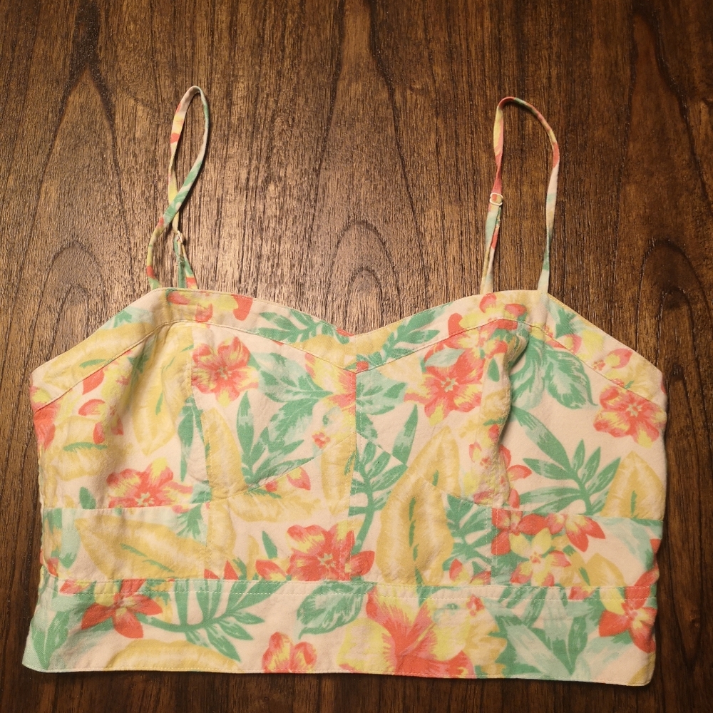 Crop top